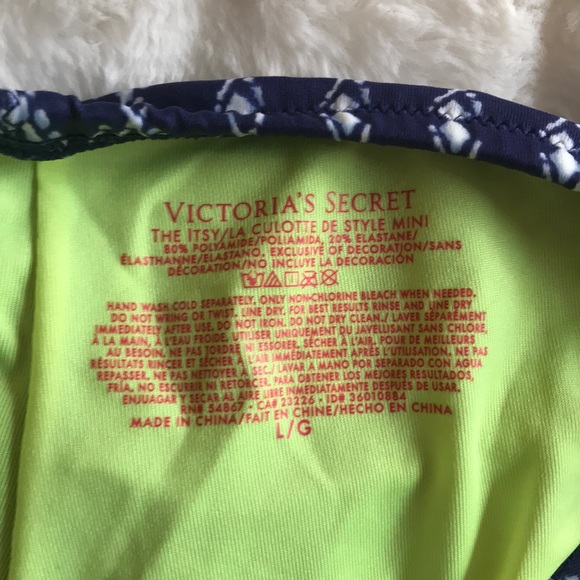 Victoria’s Secret bikini. 36B top/large bottom. - Picture 2 of 4